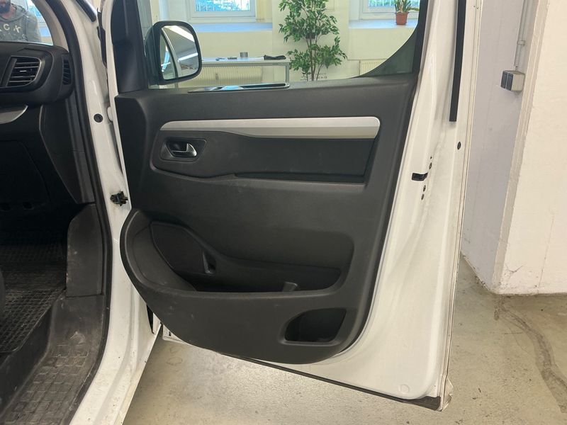 Opel Vivaro 2.0 Diesel M Doppelkabine Edition L2 2021 – снимка 29