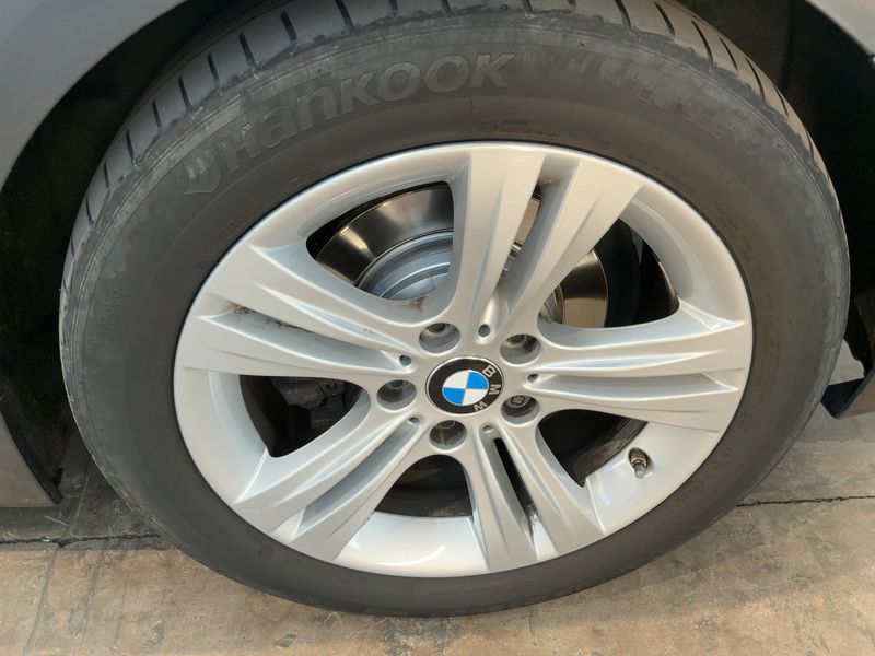 BMW 3er 320d xDrive Sport Line 2019 – снимка 17