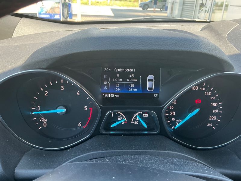 Ford Kuga 1.5 TDCi ST-Line 2018 – снимка 18