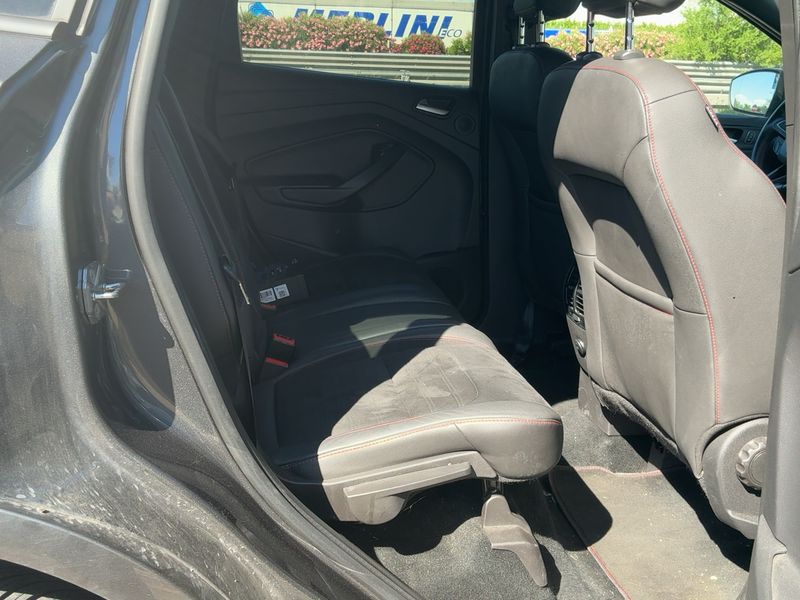 Ford Kuga 1.5 TDCi ST-Line 2018 – снимка 19