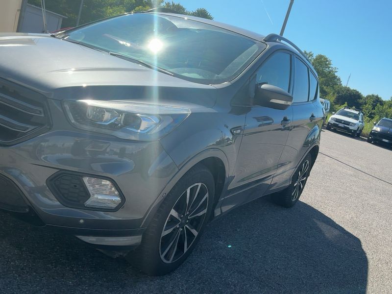 Ford Kuga 1.5 TDCi ST-Line 2018 – снимка 2