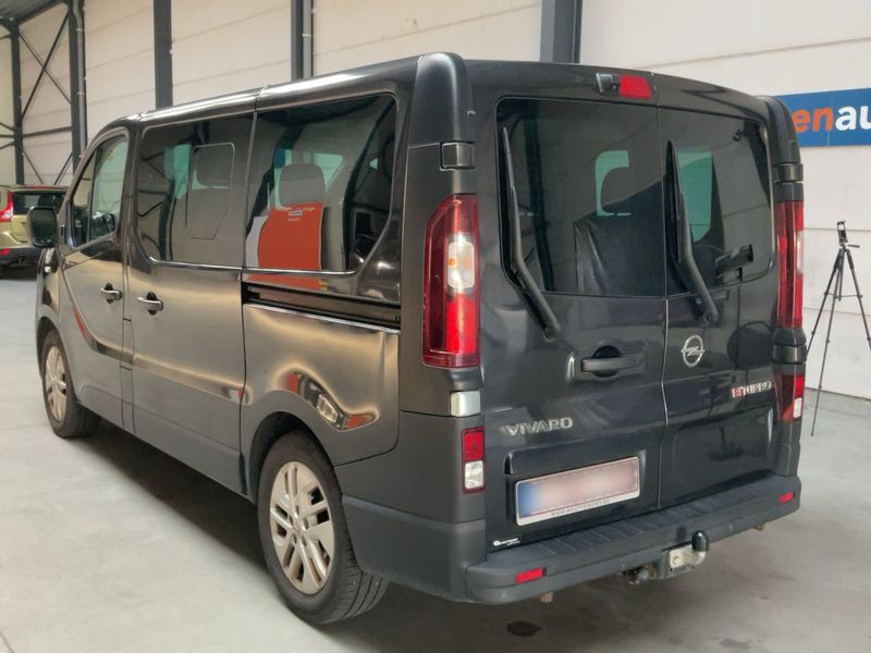 Opel Vivaro 1.6 CDTI Biturbo Combi L1H1 2,7t 2017 – снимка 6