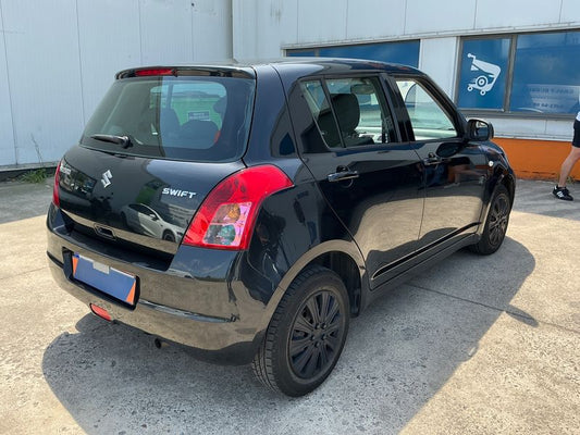 Suzuki Swift 1.3 Comfort 2010 – снимка 2