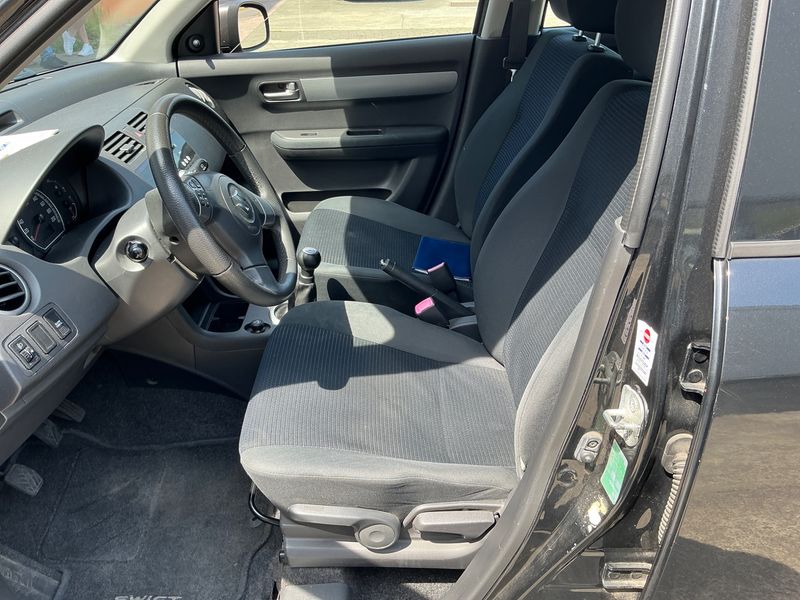Suzuki Swift 1.3 Comfort 2010 – снимка 3