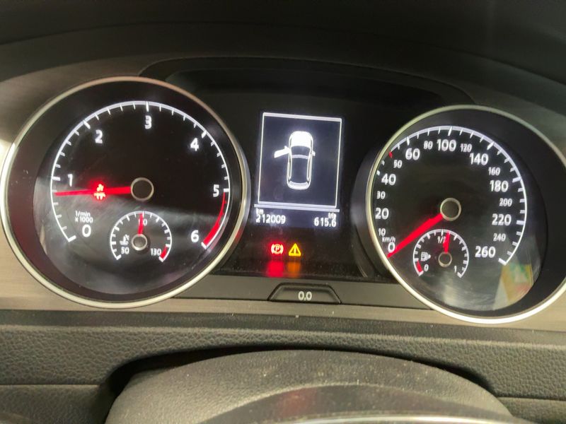 Volkswagen Golf VII 2.0 TDI Comfortline BlueMotion Tech 2013 – снимка 18