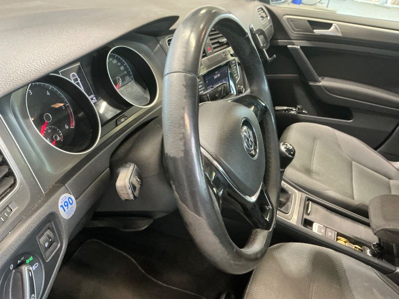 Volkswagen Golf VII 2.0 TDI Comfortline BlueMotion Tech 2013 – снимка 27