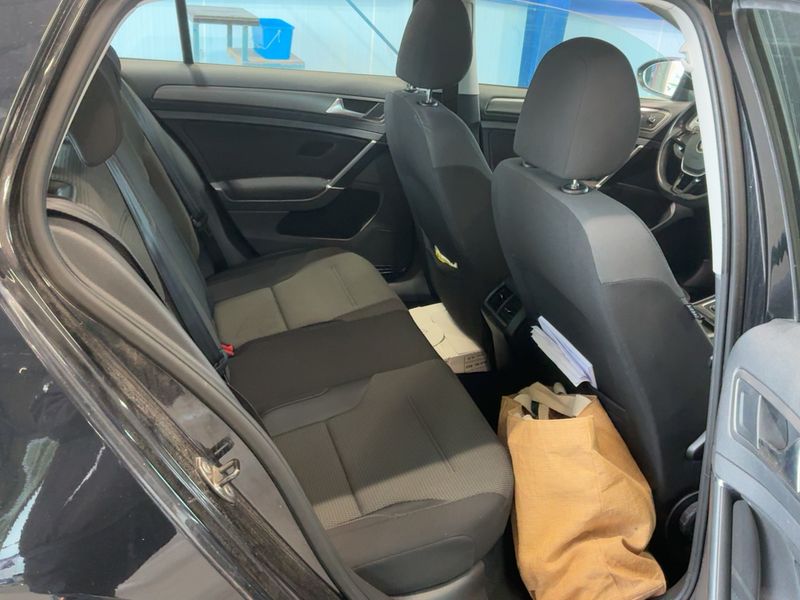 Volkswagen Golf VII 2.0 TDI Comfortline BlueMotion Tech 2013 – снимка 19