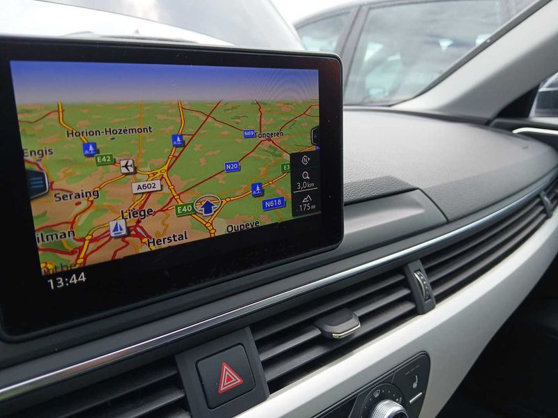 Audi A4 2.0 TDI ultra 2016 – снимка 13