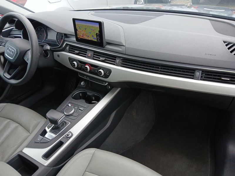 Audi A4 2.0 TDI ultra 2016 – снимка 11