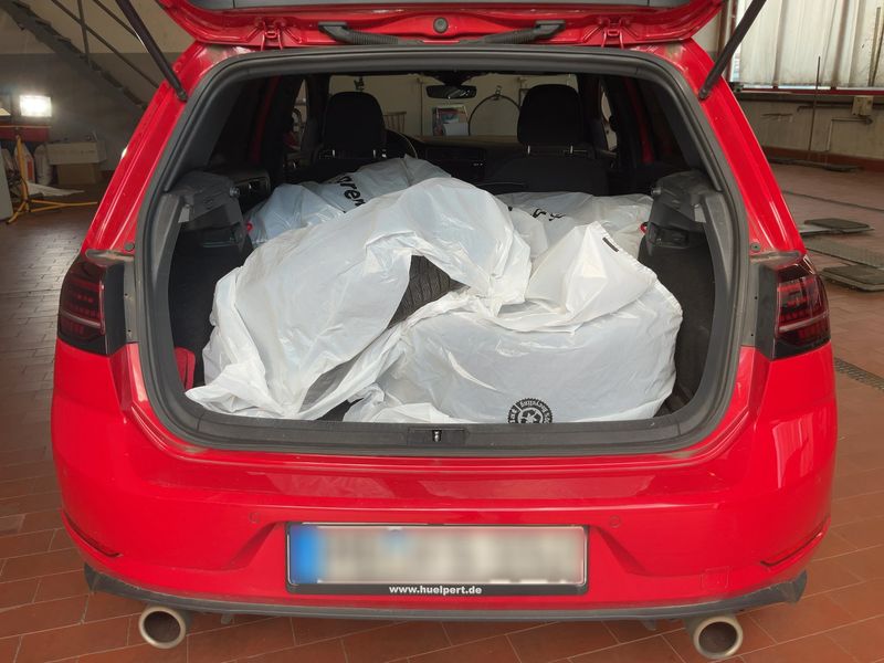 Volkswagen Golf VII 2.0 TSI GTI Performance BlueMotion Tech 2019 – снимка 16