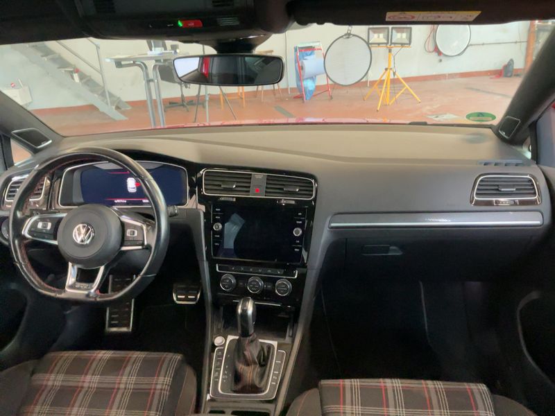 Volkswagen Golf VII 2.0 TSI GTI Performance BlueMotion Tech 2019 – снимка 18