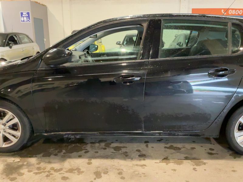 Peugeot 308 1.6 Blue-HDi Access Business 2017 – снимка 4