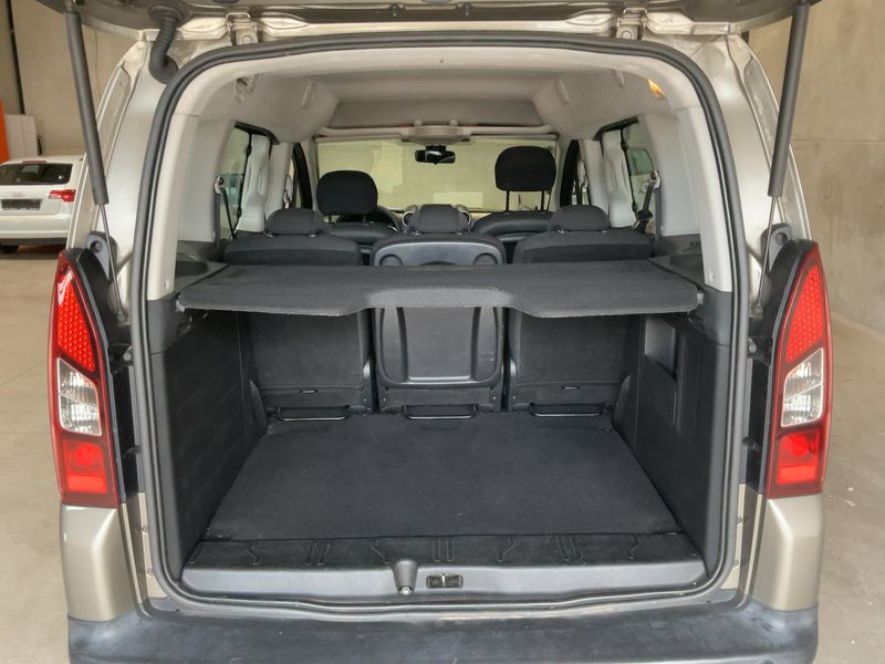 Citroen Berlingo 1.6 Blue-HDi XTR 2016 – снимка 15