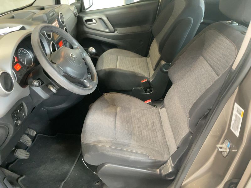 Citroen Berlingo 1.6 Blue-HDi XTR 2016 – снимка 16