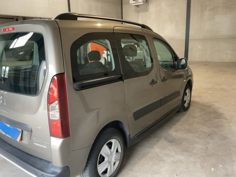 Citroen Berlingo 1.6 Blue-HDi XTR 2016 – снимка 8