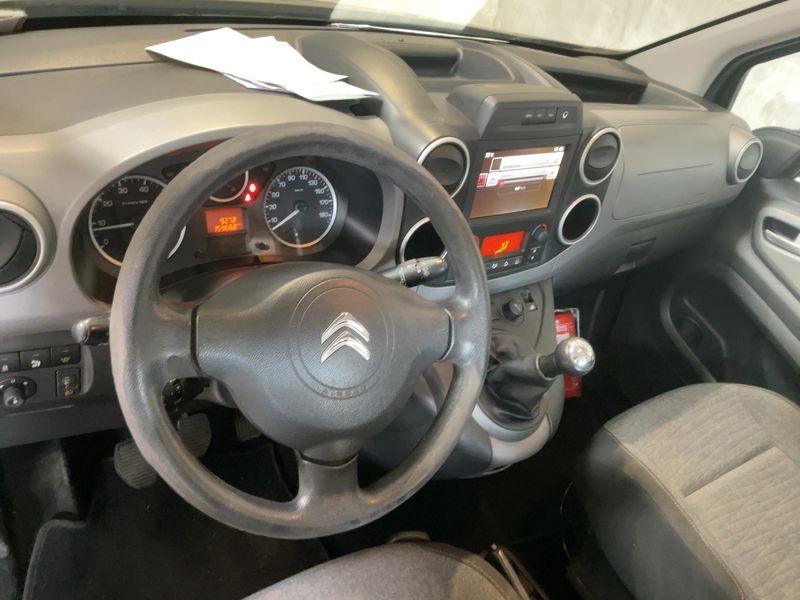 Citroen Berlingo 1.6 Blue-HDi XTR 2016 – снимка 17