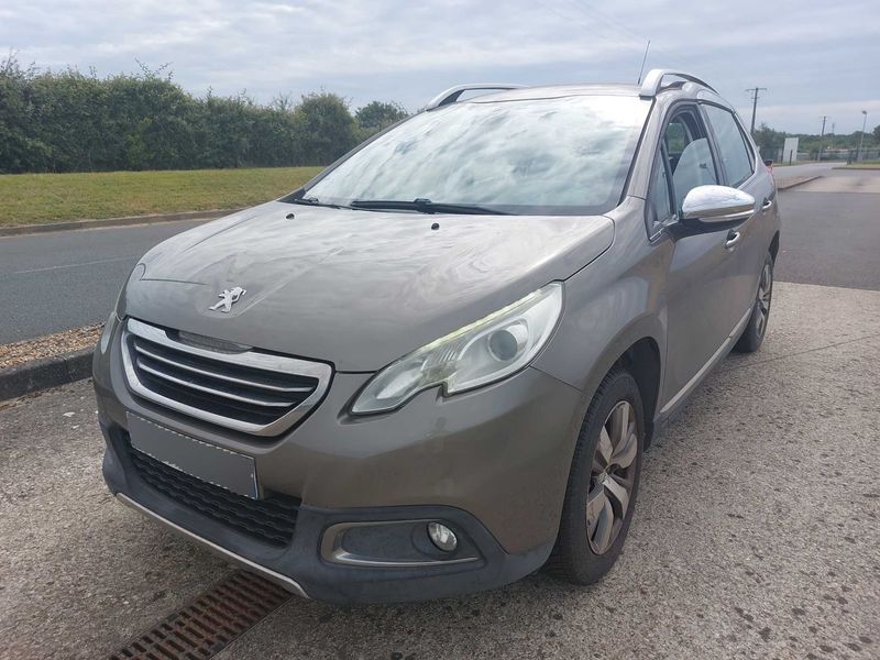 Peugeot 2008 1.2 VTi Allure 2014 – снимка 1