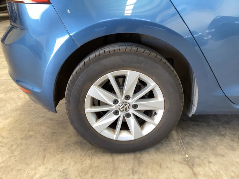 Volkswagen Golf VII 1.6 TDI Advance BlueMotion Tech 2013 – снимка 19