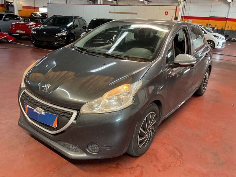 Peugeot 208 1.4 HDi Access 2013 – снимка 1