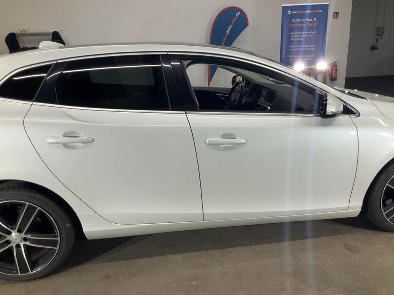 Volvo V40 2.0 D3 Momentum 2014 – снимка 10