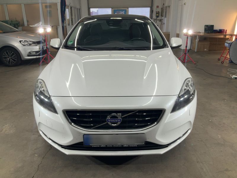 Volvo V40 2.0 D3 Momentum 2014 – снимка 14