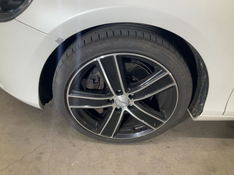 Volvo V40 2.0 D3 Momentum 2014 – снимка 3