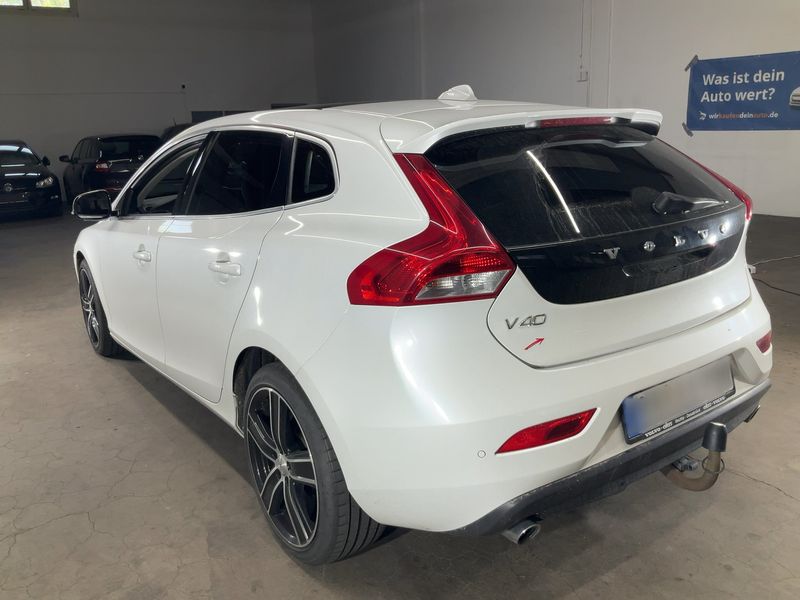 Volvo V40 2.0 D3 Momentum 2014 – снимка 6