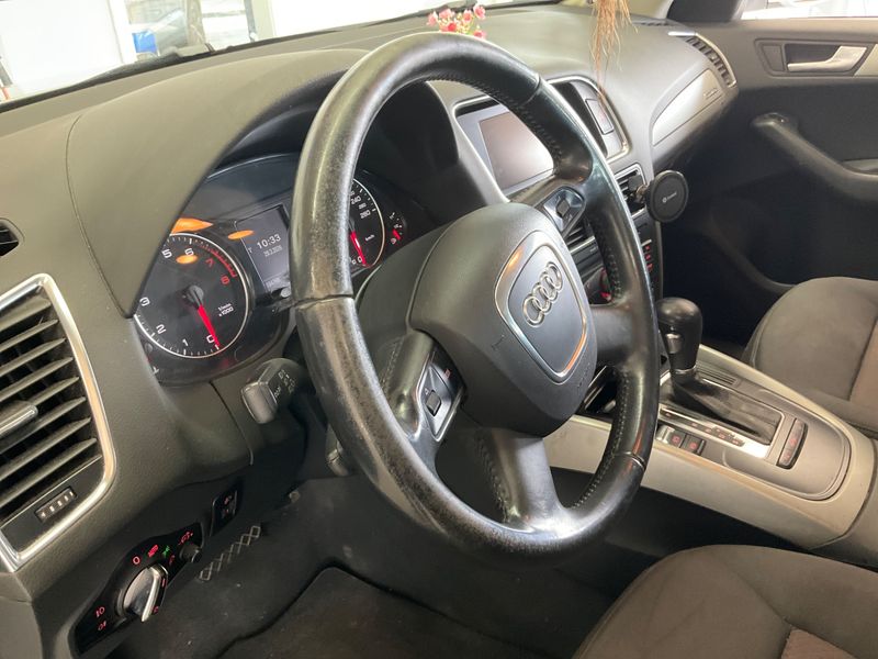 Audi Q5 2.0 TFSI quattro 2008 – снимка 27