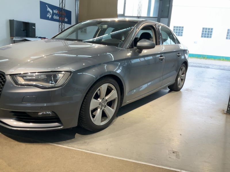 Audi A3 Limousine 2.0 TDI quattro Ambition 2015 – снимка 2