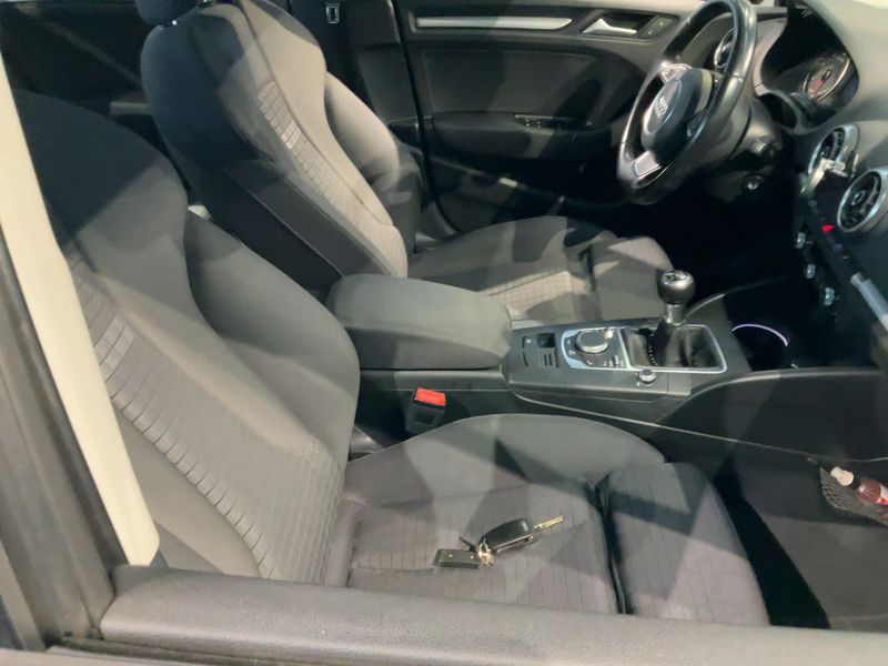 Audi A3 Limousine 2.0 TDI quattro Ambition 2015 – снимка 16