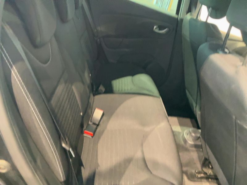 Renault Clio 0.9 Energy Limited 2018 – снимка 19