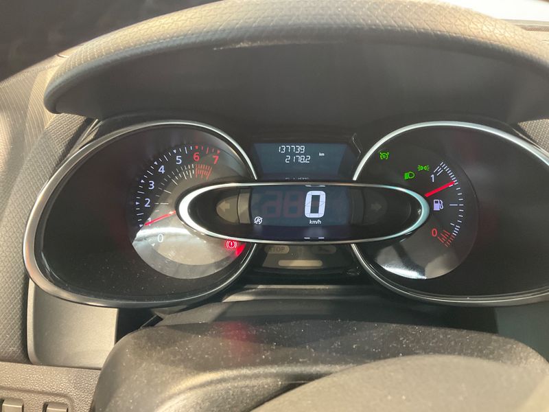 Renault Clio 0.9 Energy Limited 2018 – снимка 18