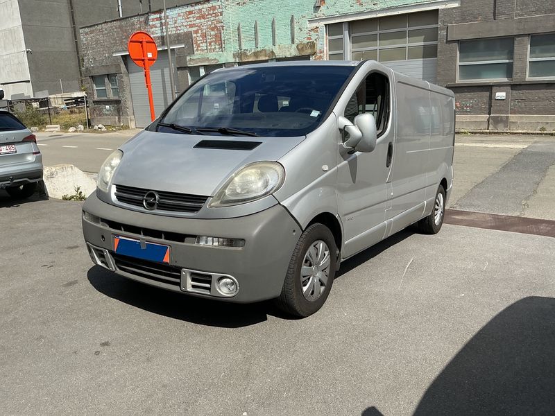 Opel Vivaro 2.5 DTI / CDTI Kasten L2H1 2,9t 2005 – снимка 1
