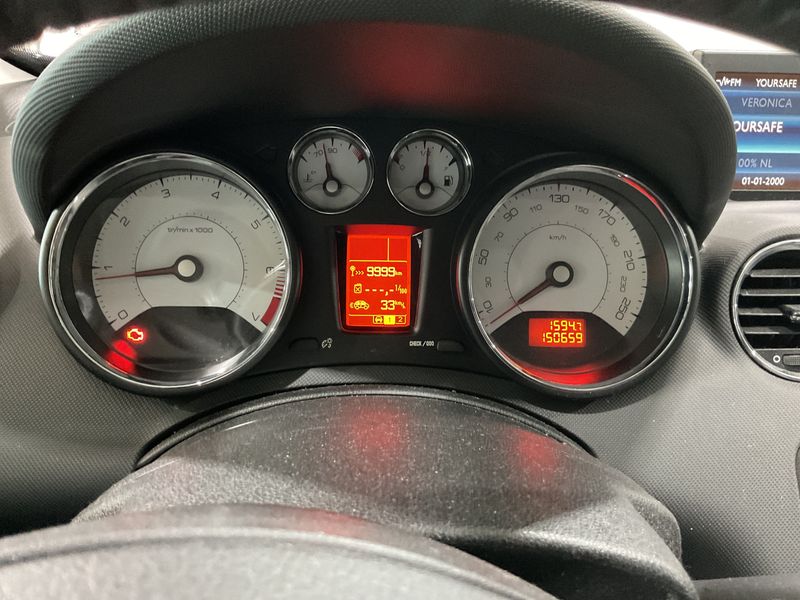 Peugeot 308 1.6 THP Allure 2011 – снимка 4