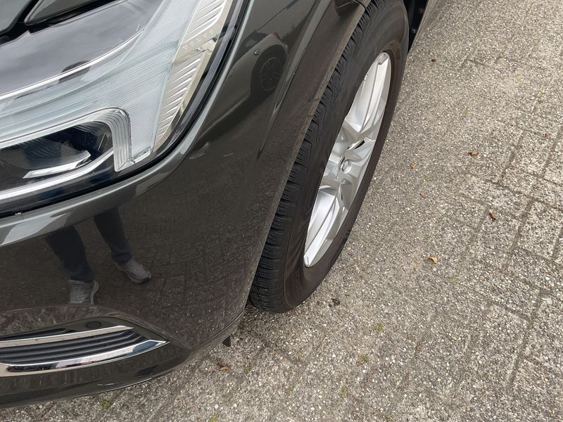 Volvo XC60 2.0 T8 Plug-in Hybrid Business AWD 2018 – снимка 28