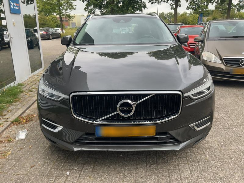Volvo XC60 2.0 T8 Plug-in Hybrid Business AWD 2018 – снимка 14