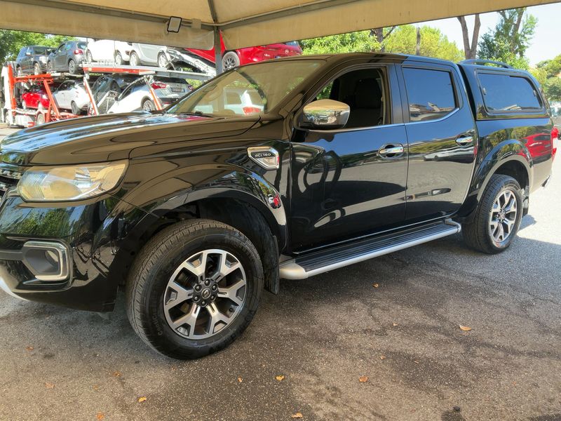 Renault Alaskan 2.3 dCi Diesel Intens Double Cab 4x4 2019 – снимка 2