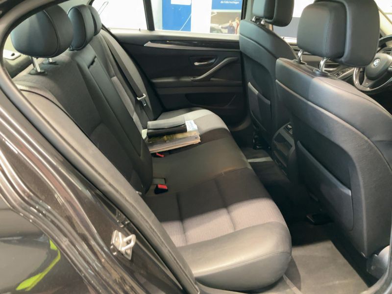 BMW 5er 530d xDrive 2011 – снимка 14