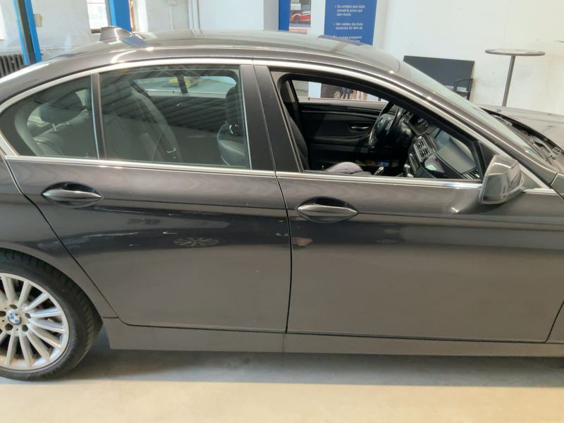 BMW 5er 530d xDrive 2011 – снимка 7