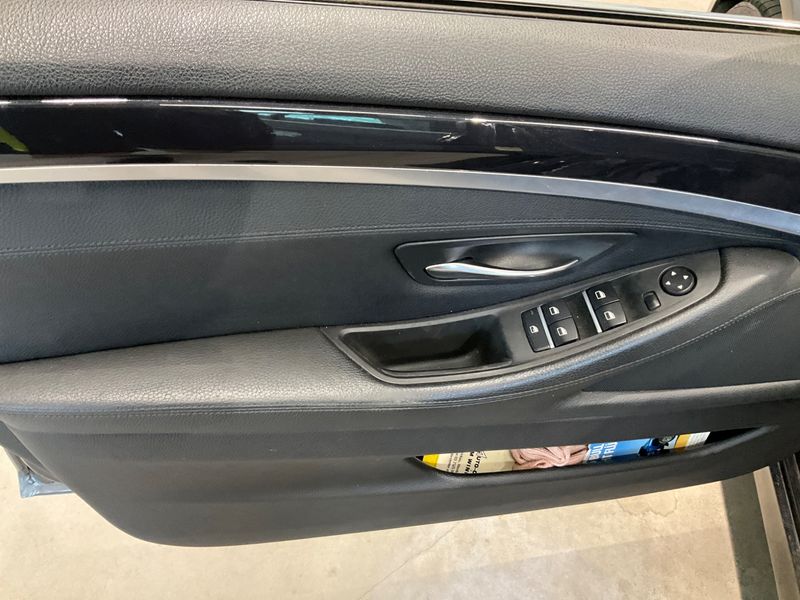 BMW 5er 530d xDrive 2011 – снимка 30