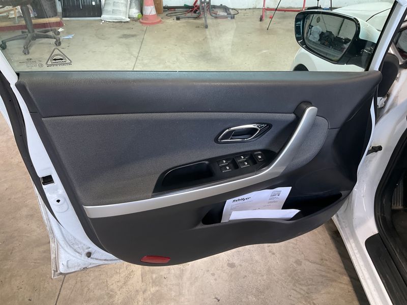 Kia cee'd 1.6 CRDi Vision 2013 – снимка 29