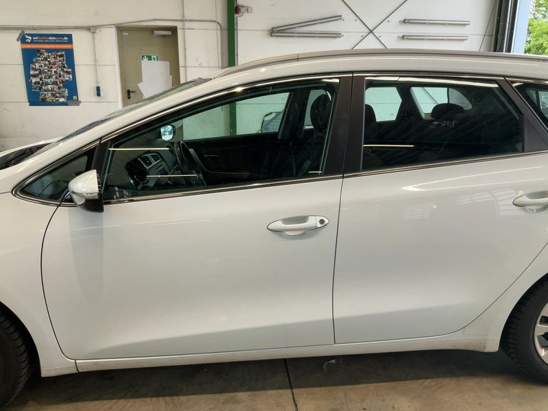 Kia cee'd 1.6 CRDi Vision 2013 – снимка 4