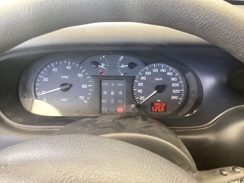 Renault Megane 1.9 dTi Diesel Authentique 2003 – снимка 4