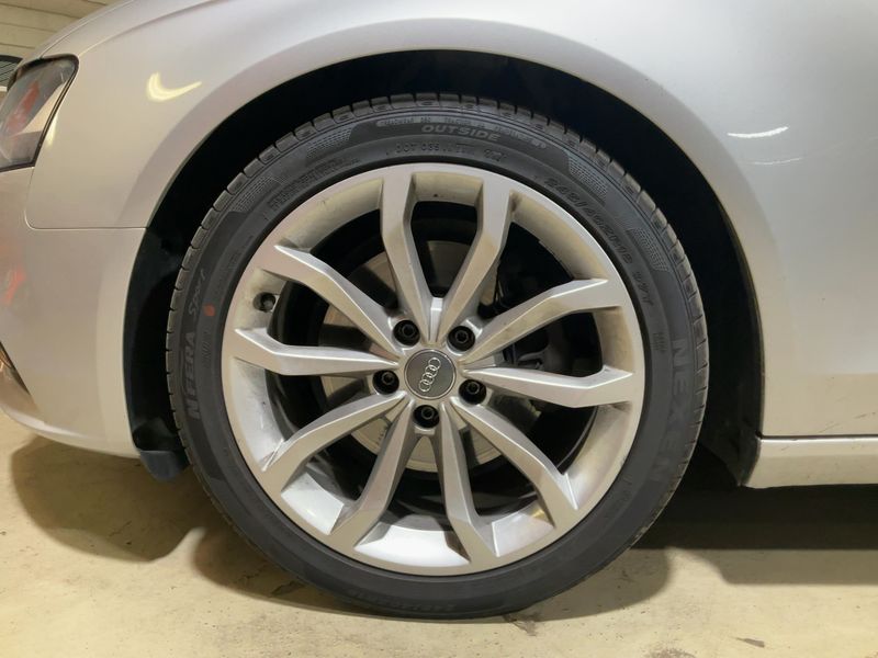 Audi A4 2.0 TDI Ambition 2012 – снимка 16