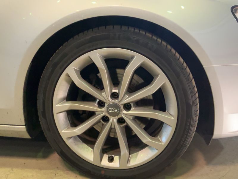 Audi A4 2.0 TDI Ambition 2012 – снимка 19