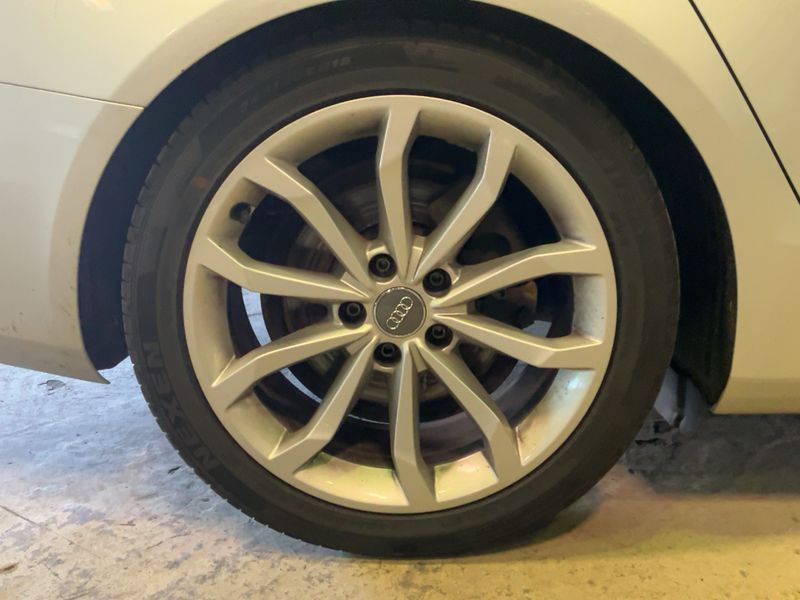 Audi A4 2.0 TDI Ambition 2012 – снимка 18