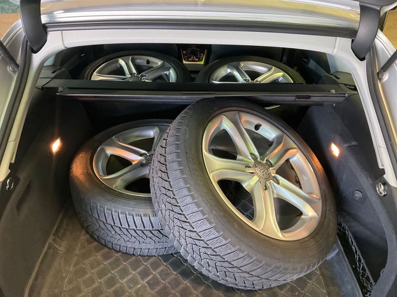 Audi A4 2.0 TDI Ambition 2012 – снимка 21