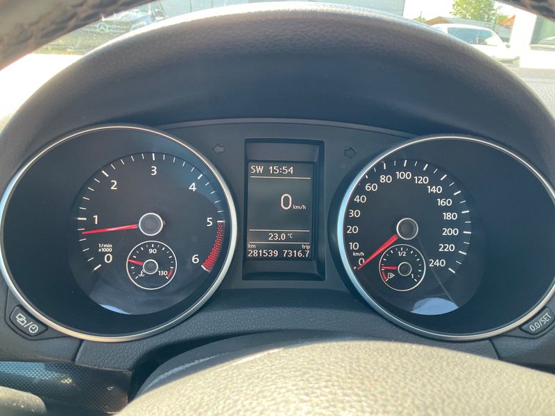 Volkswagen Golf VI 2.0 TDI Comfortline 2013 – снимка 4