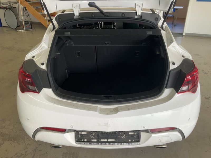 Opel Astra GTC 2.0 CDTI Biturbo BiTurbo 2014 – снимка 15