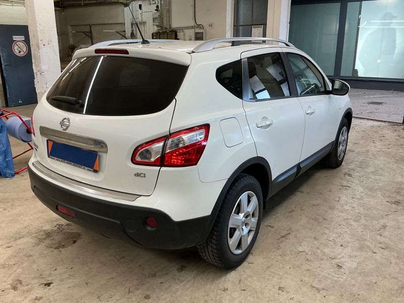 Nissan Qashqai 2.0 dCi I-Way 2011 – снимка 2